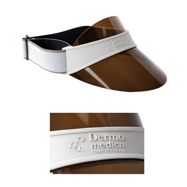 Zestaw: daszek fotoprotekcyjny UV Cap Brown + Illuminating Body Stick SPF 30